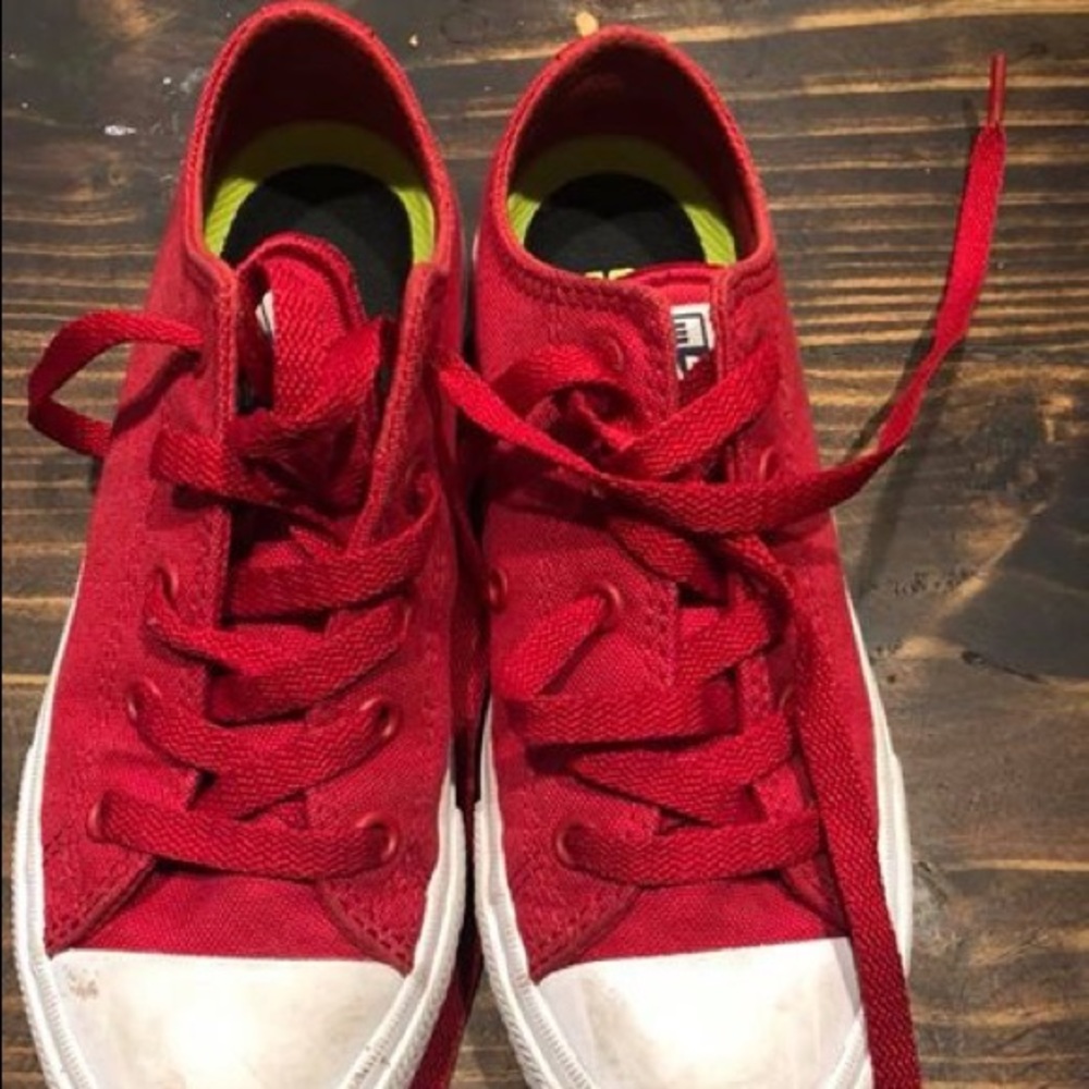 Kids converse